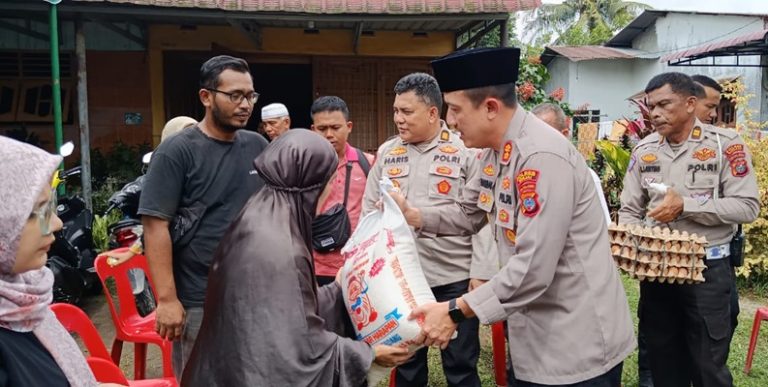 Kapolres Binjai Mengunjungi Rumah Duka Korban Laka Lantas Sei Bingei