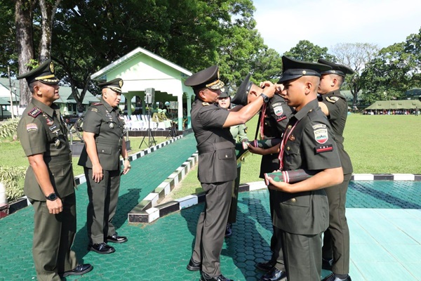 Pangdam I/BB Melantik 1.496 Siswa Dikmata TNI AD Gel I TA 2025 di Rindam I/BB: Jadilah Prajurit Teladan