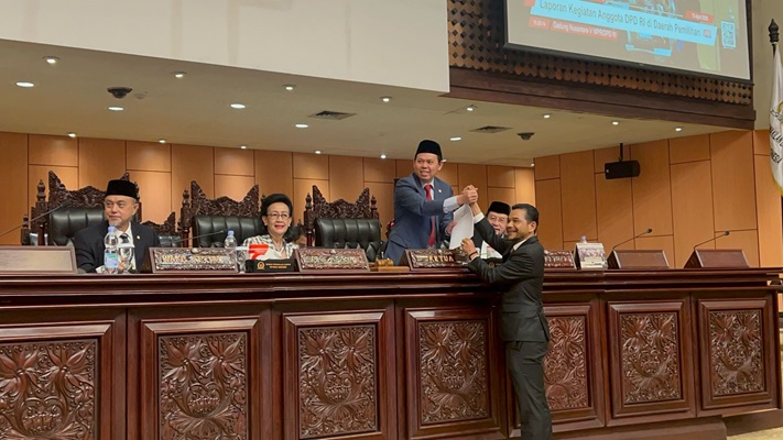 Azhari Cage Menyampaikan Persoalan Banjir Aceh Utara di Sidang Paripurna DPD RI