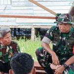 Dansatgas TMMD Meninjau Progres Pembangunan Rumah di Timika