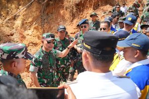 TNI Lewat Wakasatgas PRR Minta Akselerasi Huntara dan Penguatan Sinergi Pemda untuk Atasi Dampak Bencana